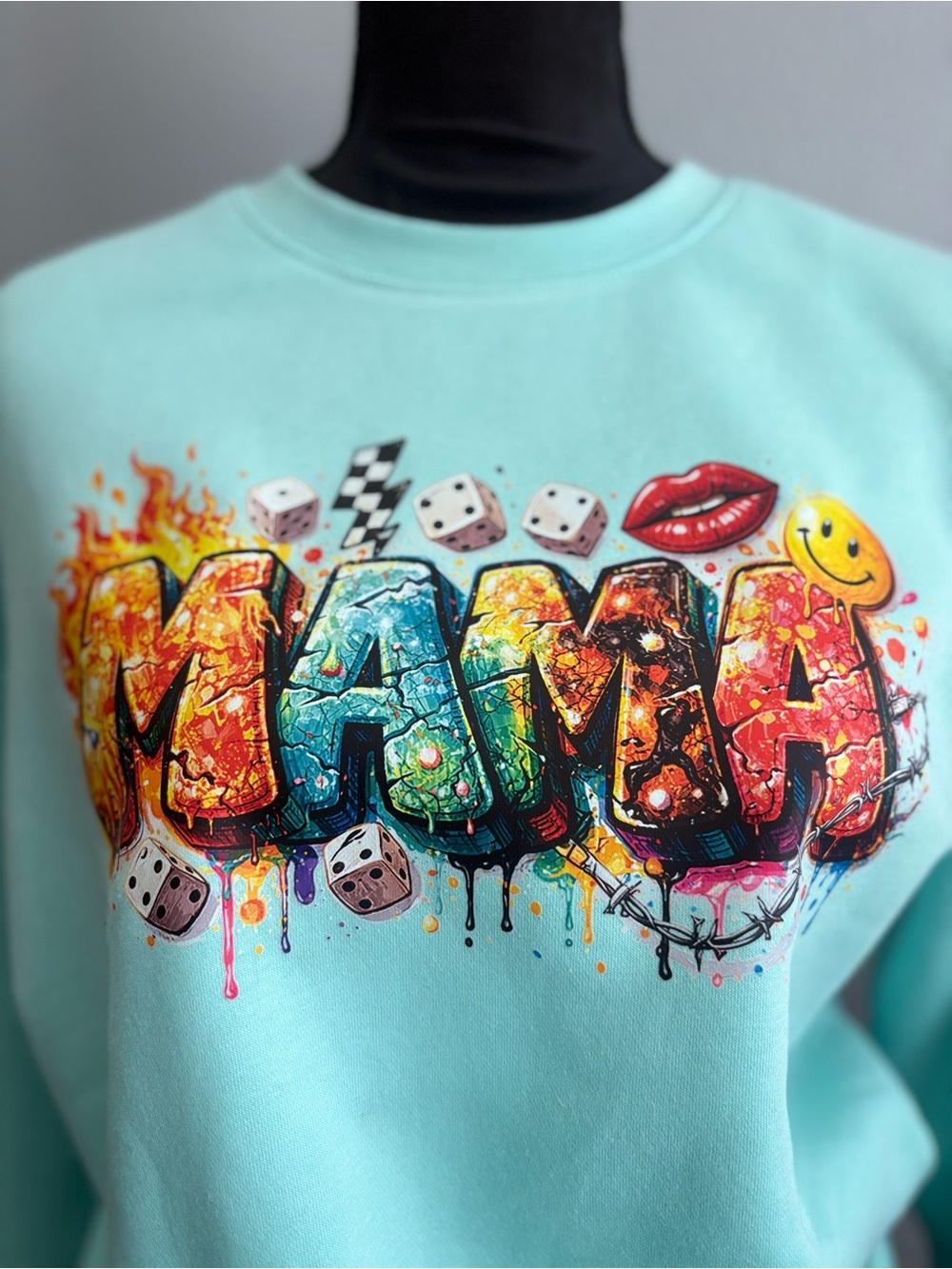 Graphic 'MAMA' Crew Neck Sweatshirt in Mint